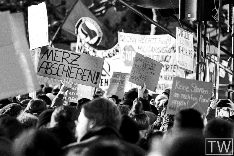 demo-1.jpg
