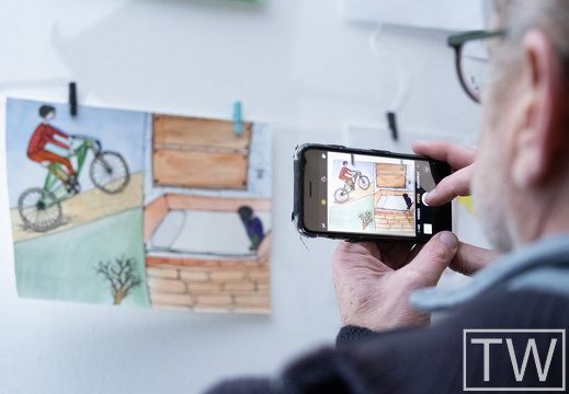 Kinderbriefe aus der Ukraine: Violett Kunstgalerie eröffnet Ausstellung